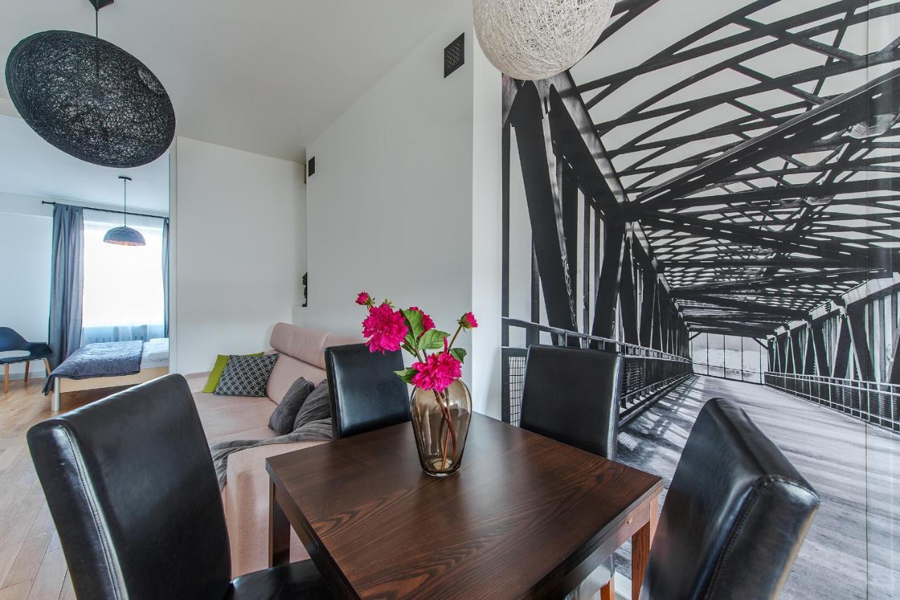 Dworzec Centralny P&O Serviced Apartments ワルシャワ エクステリア 写真