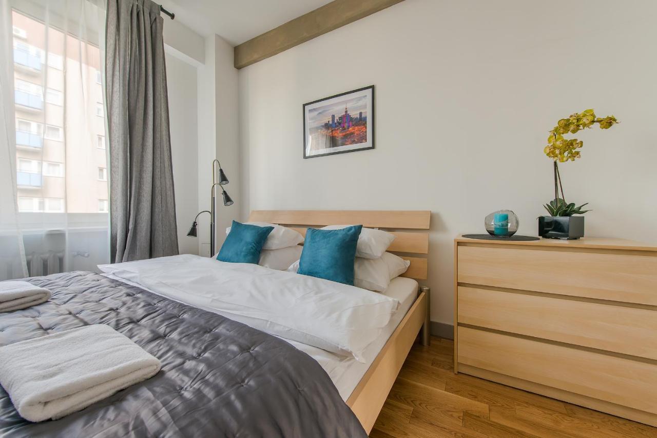 Dworzec Centralny P&O Serviced Apartments ワルシャワ エクステリア 写真